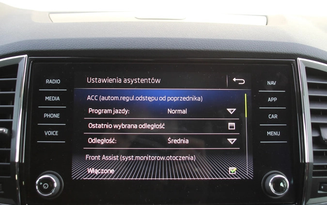 Skoda Karoq cena 103582 przebieg: 48000, rok produkcji 2019 z Boguszów-Gorce małe 301